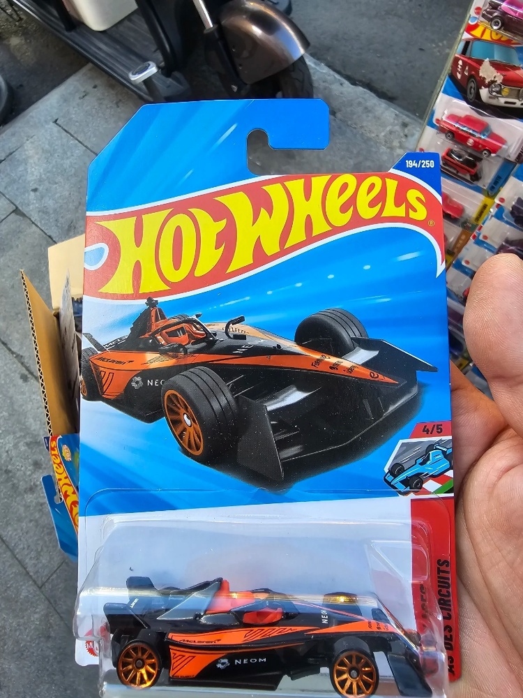 Nouvelles voitures miniatures  - Hot Wheels Car Mainline avis et prix